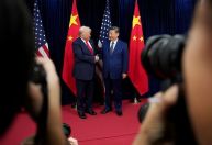 Waack: China peita os EUA e Trump prefere declarar trégua