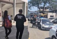 Polícia investiga suspeita de matar o pai com feijoada envenenada no RJ