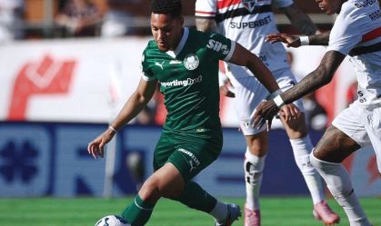 Vitor Roque atuando pelo Palmeiras