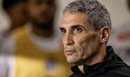 Santos chega pressionado para sequência complicada no Brasileirão