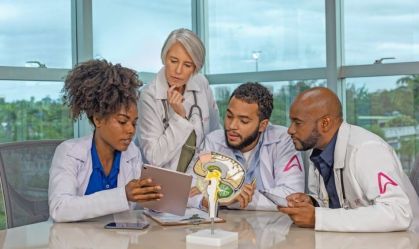 Vestibular unificado de medicina acontece online neste domingo (26)