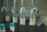 Bebida com metanol: crescem números de casos e fiscalização é intensificada