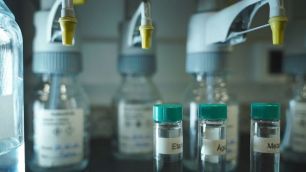 Brasil tem 181 casos suspeitos de intoxicação por metanol e 14 confirmados