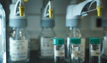 Intoxicação por metanol: casos suspeitos sobem para 181; 14 são confirmados