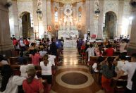 Houve um aumento de pessoas sem religião no Brasil, diz sociólogo