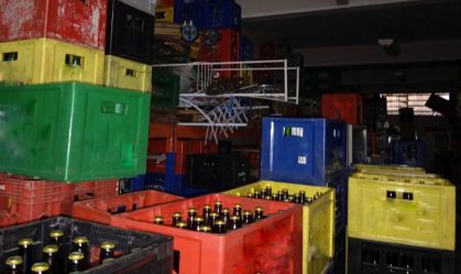 SP: 70 mil vasilhames são apreendidos em adegas com bebidas vencidas