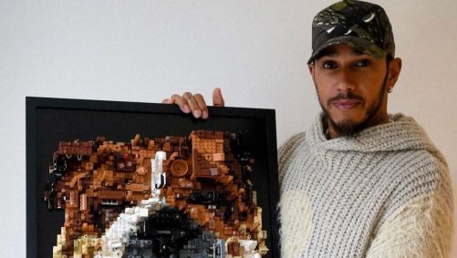 Hamilton ganhou quadro em homenagem a Roscoe