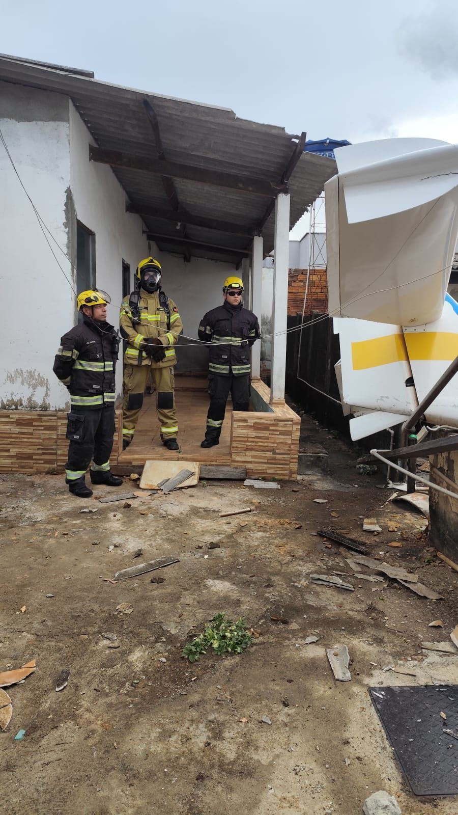 Queda de aeronave monomotor em Goiânia • Reprodução/Corpo de Bombeiros Goiás