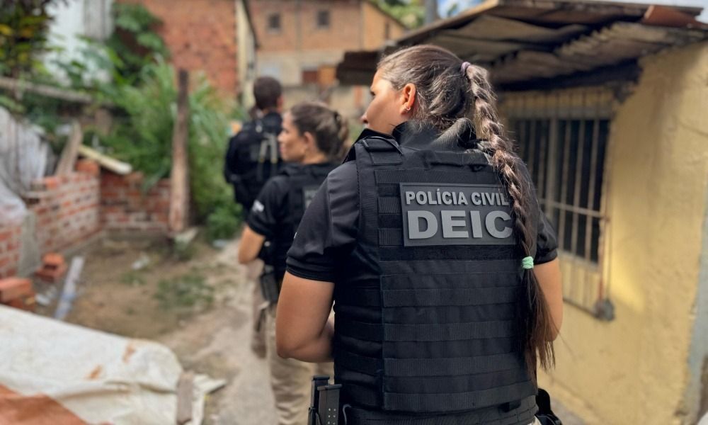 Suspeito de tráfico pula do terceiro andar para fugir da polícia e acaba preso na Bahia
