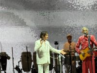 Roberto Carlos participa de último show da turnê de Gilberto Gil em SP