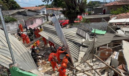 O que se sabe sobre o desabamento que atingiu casas e deixou mortos em PE