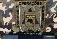 Fardas da PM são apreendidas com integrantes do CV em BH