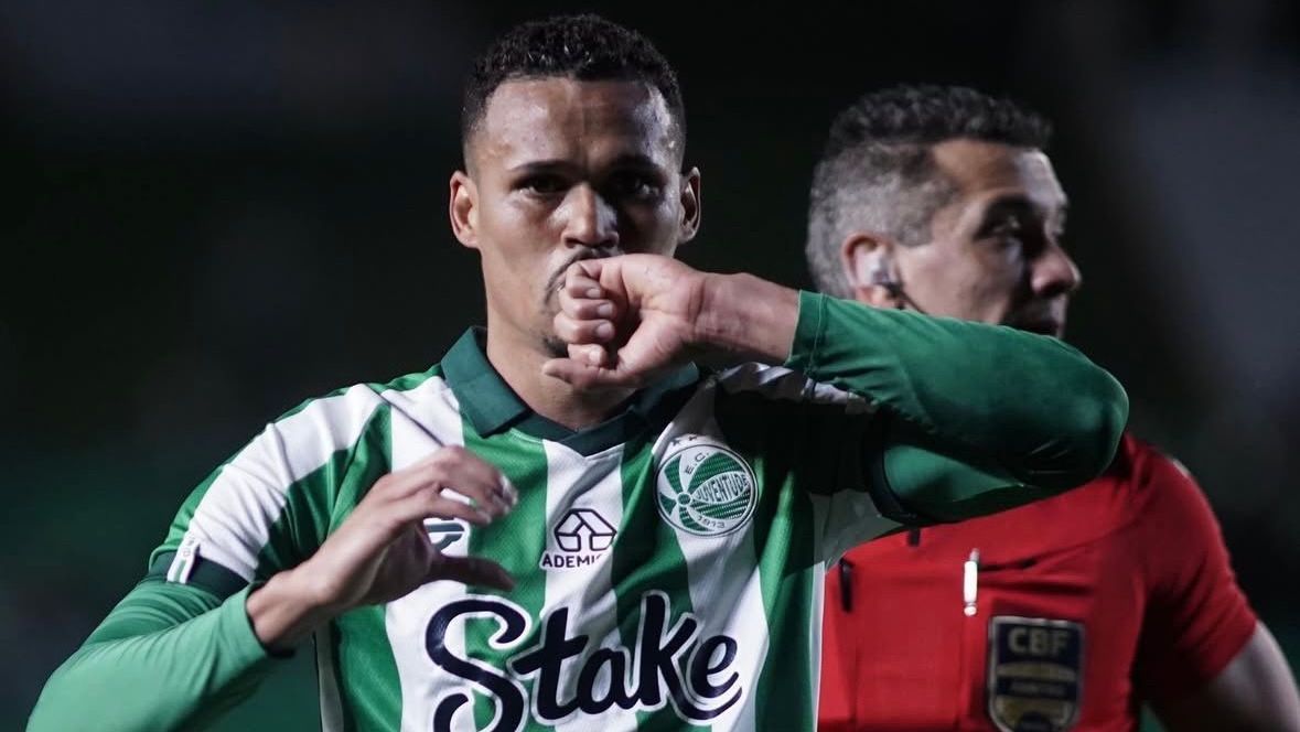 Daniel Peixoto, autor do gol do Juventude