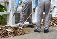 Detentos participam de mutirão de limpeza em Belém para a COP30