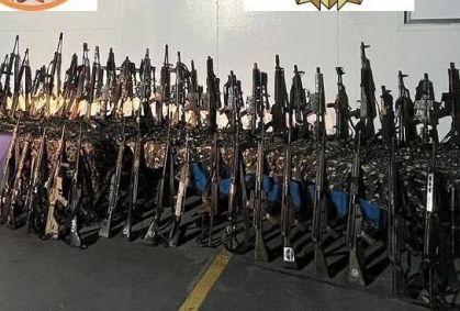 RJ: levantamento diz que a polícia prende 1 fuzil a cada 10 horas