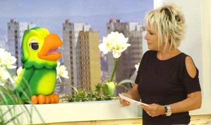 Ana Maria Braga se emociona ao lembrar de Tom Veiga, criador do Louro José