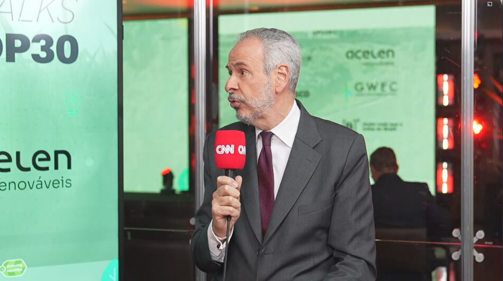 andre-correa-lago-cnn-talks