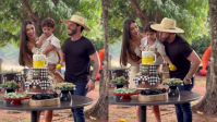 Murilo Huff comemora 30 anos ao lado de Versiani e filho, Leo; veja fotos