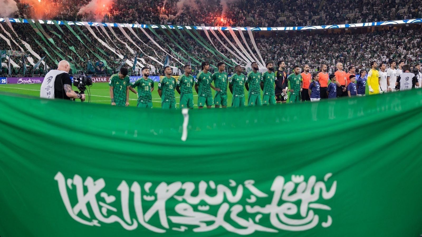 Arábia Saudita e Iraque se enfrentaram nesta terça-feira (14), às 15h45 (de Brasília), em jogo válido pelas Eliminatórias da Ásia para a Copa do Mundo 2026