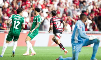 Veja o gol de Arrascaeta que abriu o placar em jogo contra o Palmeiras