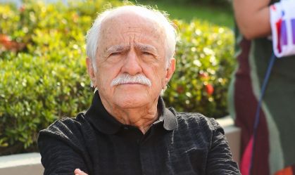 Ary Fontoura exibe músculos e arranca elogios nas redes sociais