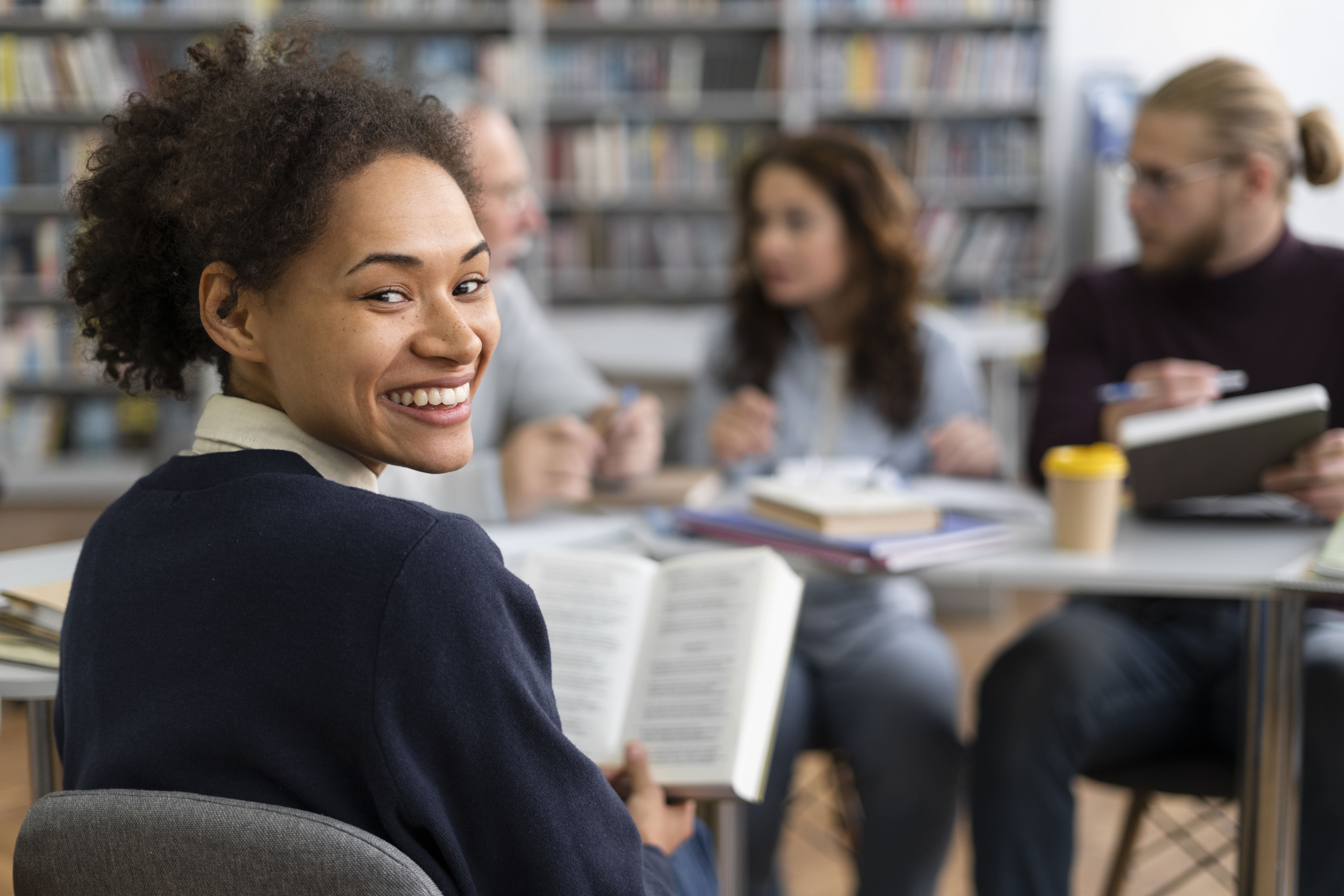 Plataforma de ensino disponibiliza aulas gratuitas e diárias na reta final para o Enem