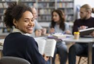 Plataforma oferece aulões gratuitos diariamente na reta final para Enem