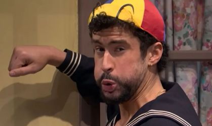 Bad Bunny se transforma em Quico em paródia de "Chaves" nos EUA