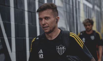 Chegada de Bernard, jogador do Atlético-MG