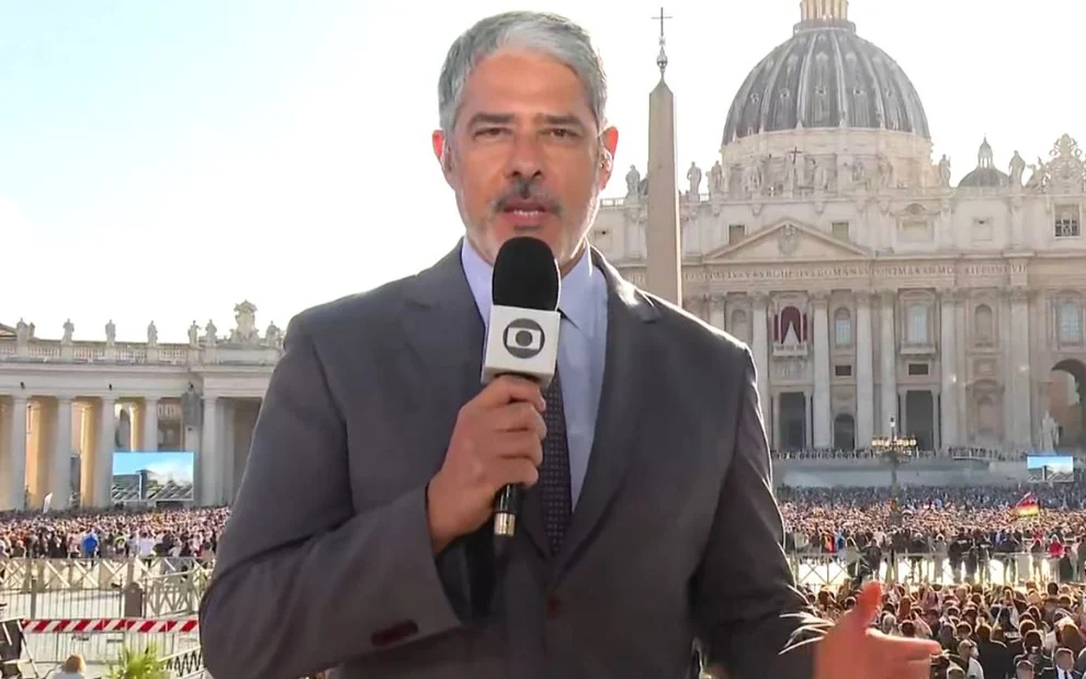 William Bonner na cobertura do anúncio do papa Leão XIV, em maio deste ano • Divulgação/Globo
