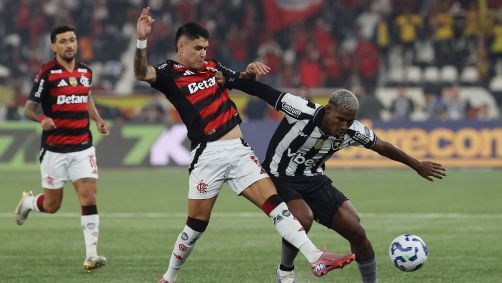 Lance de Botafogo x Flamengo pelo Brasileirão