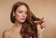 Cabelos oleosos: qual principal causa da oleosidade?