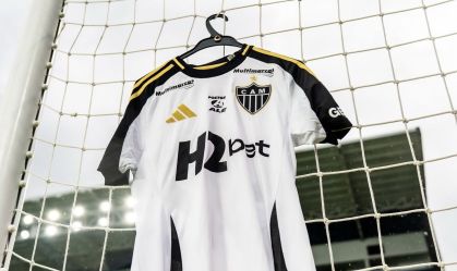 Camisa do Atlético-MG no Estádio Banco Guayaquil, no Equador
