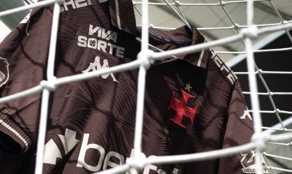 Camisa três do Vasco tem tecnologia antipirataria; entenda como funciona