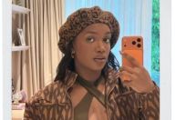 Após término com Yuri Lima, Iza publica nova selfie: "Bora"