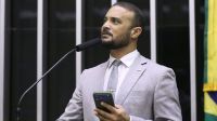 Deputado do PL defende megaoperação no Rio: "Rumo aos 200 mortos"