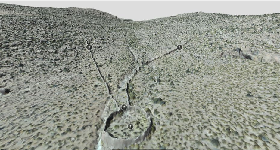Modelo 3D mostra a representação de um chacu, com os braços primário (3) e secundário (4), e a queda de dois metros (2) no recinto (1) • Divulgação/ Universidade de Exeter