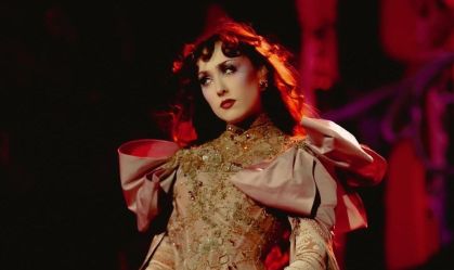 Chappell Roan diz que quase cancelou turnê por dúvidas sobre a carreira