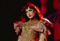 Chappell Roan diz que quase cancelou turnê por dúvidas sobre a carreira