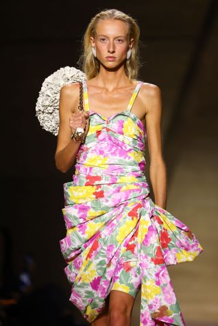 Desfile da Chloé na Semana de Moda de Paris • Marc Piasecki/Getty Image