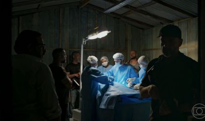"Vale Tudo": como foi a cirurgia clandestina de Odete Roitman