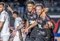 Vitória segura pressão do Ceará e vence pelo Brasileirão