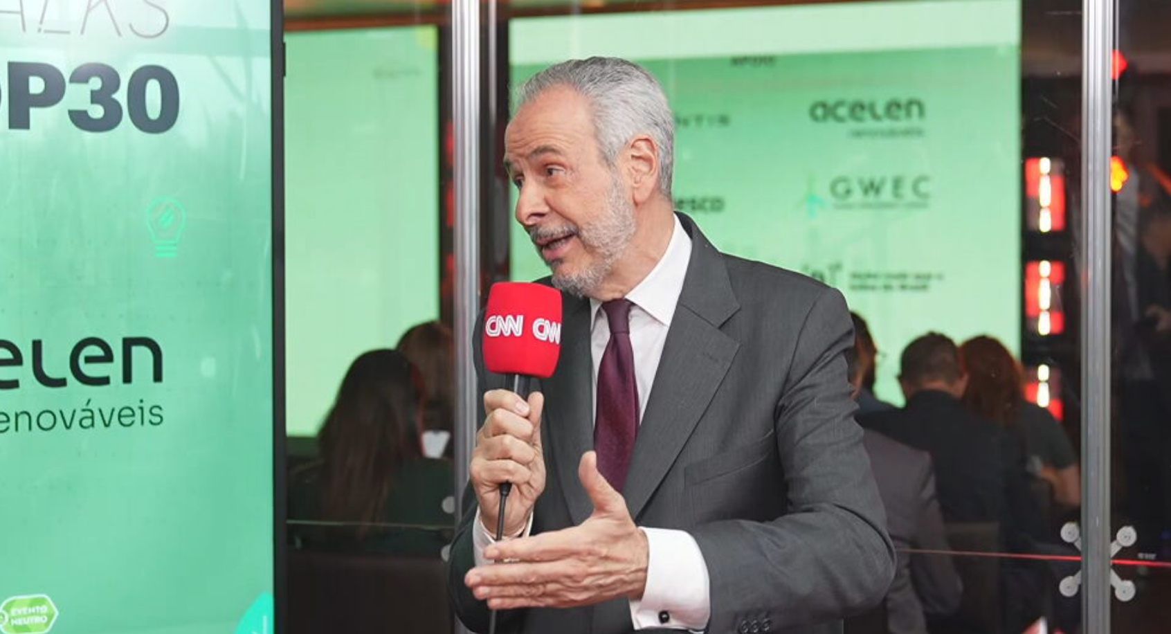 correa-lago-cnn-talks