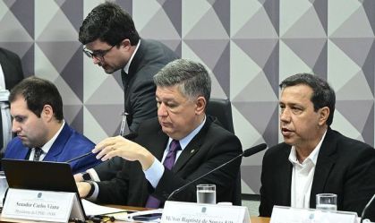 Após citação a irmão de Lula, CPMI do INSS tem confusão entre parlamentares