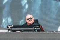 Morre Dave Ball, ícone da música eletrônica, aos 66 anos