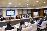 Em meio ao tarifaço, Brasil e Índia avançam em negociação comercial