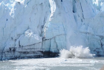 Derretimento de geleiras pode causar tsunamis no Alasca, alertam cientistas