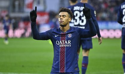 PSG domina, vence o Brest e assume a liderança na Ligue 1