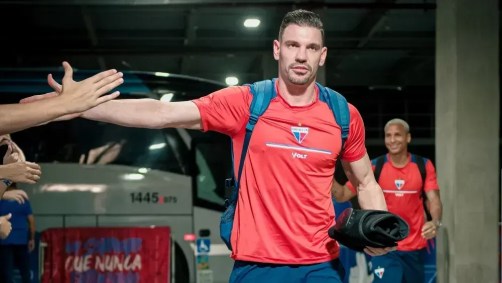 João Ricardo teve uma complicação de tendinite, passou por cirurgia e está fora do resto da temporada 2025