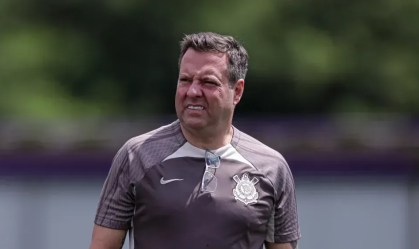 Chefe do departamento médico do Corinthians pede desligamento